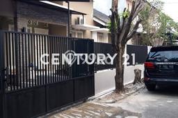Rumah sewa siap pakai 3 KT di Bintaro, Tangerang Selatan Rumah sewa siap pakai 3 KT di Bintaro, Tangerang Selatan