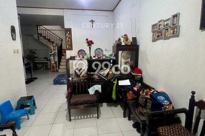 For Sale Rumah 3 Kamar Lokasi Strategis Bagus dan Strategis di Pesanggrahan For Sale Rumah 3 Kamar Lokasi Strategis Bagus dan Strategis di Pesanggrahan