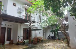 Lokasi strategis! Rumah siap huni disewakan di Cilandak LB 250m2 Lokasi strategis! Rumah siap huni disewakan di Cilandak LB 250m2