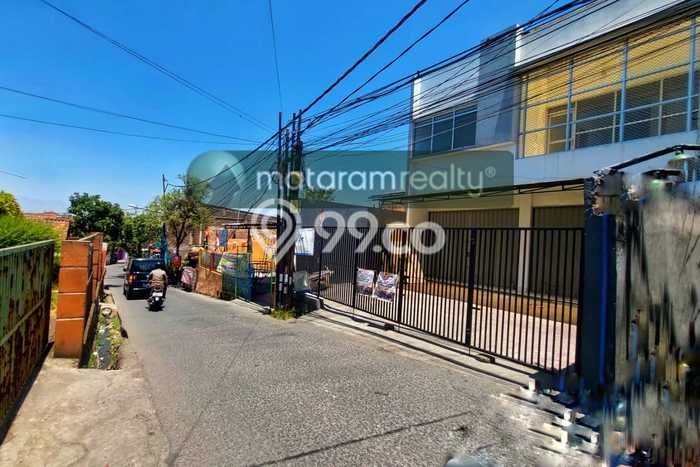Unit Ruko Tersedia di Cicaheum Spesifikasi LB 200m2 Unit Ruko Tersedia di Cicaheum Spesifikasi LB 200m2