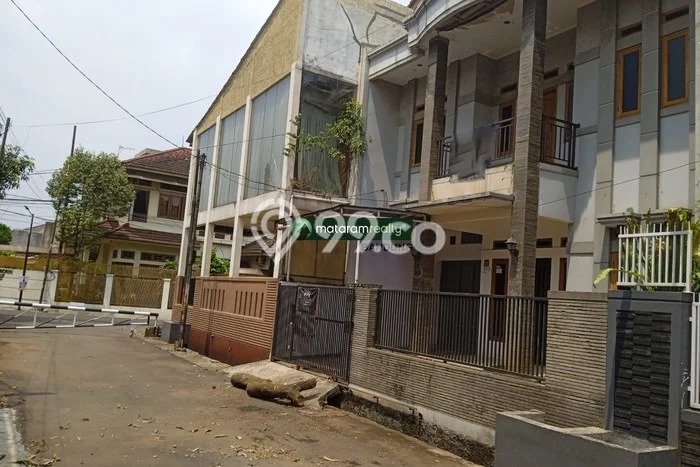 Jarang Ada! Rumah Kontrakan 6 Kamar Bagus Siap Huni Turangga Jarang Ada! Rumah Kontrakan 6 Kamar Bagus Siap Huni Turangga