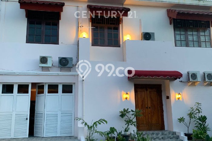 Dijual Rumah Mewah Elegan Dengan View Eksklusif di Cipinang, Jakarta Timur Dijual Rumah Mewah Elegan Dengan View Eksklusif di Cipinang, Jakarta Timur