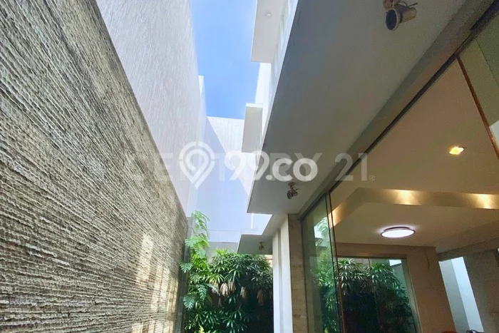 Rumah Mewah Dijual LT 200m2 di Kelapa Gading, Jakarta Utara Rumah Mewah Dijual LT 200m2 di Kelapa Gading, Jakarta Utara