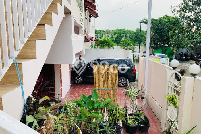 Dijual Rumah Luas Elegan Dengan View Eksklusif di Cipinang, Jakarta Timur Dijual Rumah Luas Elegan Dengan View Eksklusif di Cipinang, Jakarta Timur