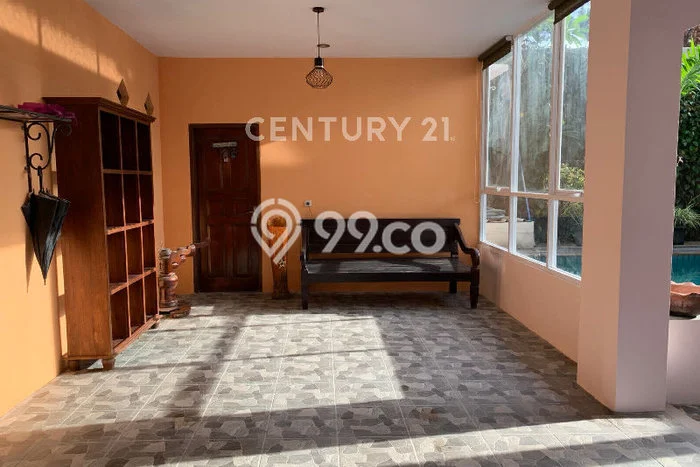 Dijual Rumah Mewah Elegan Dengan View Eksklusif di Cipinang, Jakarta Timur Dijual Rumah Mewah Elegan Dengan View Eksklusif di Cipinang, Jakarta Timur