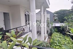 For Sale! Luxury House LT 322m2 Desain Elegan di Cibubur For Sale! Luxury House LT 322m2 Desain Elegan di Cibubur