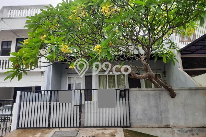 Dijual Rumah Luas Elegan Dengan View Cantik di Pulomas, Jakarta Timur Dijual Rumah Luas Elegan Dengan View Cantik di Pulomas, Jakarta Timur