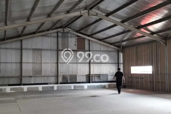 Gudang untuk disewa di Kembangan punya LT 1500m2 & LB 432m2 harga sewa kompetitif Gudang untuk disewa di Kembangan punya LT 1500m2 & LB 432m2 harga sewa kompetitif