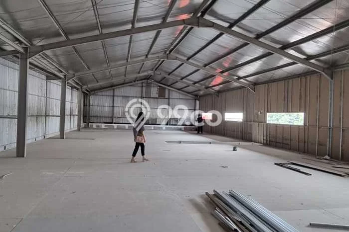 Gudang untuk disewa di Kembangan punya LT 1500m2 & LB 432m2 harga sewa kompetitif Gudang untuk disewa di Kembangan punya LT 1500m2 & LB 432m2 harga sewa kompetitif