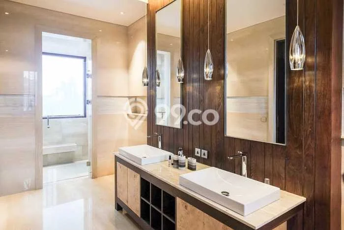 Rumah Elit LB 900m2 Siap Pakai Desain Elegan di Puri Indah, Jakarta Barat Rumah Elit LB 900m2 Siap Pakai Desain Elegan di Puri Indah, Jakarta Barat