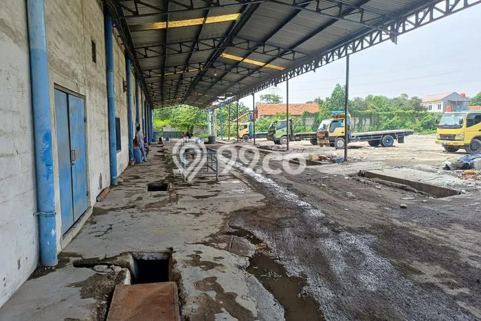 Gudang untuk Disewa di Pusat Tangerang Luas Bangunan 3000m2 Gudang untuk Disewa di Pusat Tangerang Luas Bangunan 3000m2