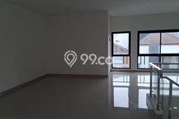 Rumah Luxury Modern Tanpa Renovasi di Puri Indah Jakarta Barat Rumah Luxury Modern Tanpa Renovasi di Puri Indah Jakarta Barat