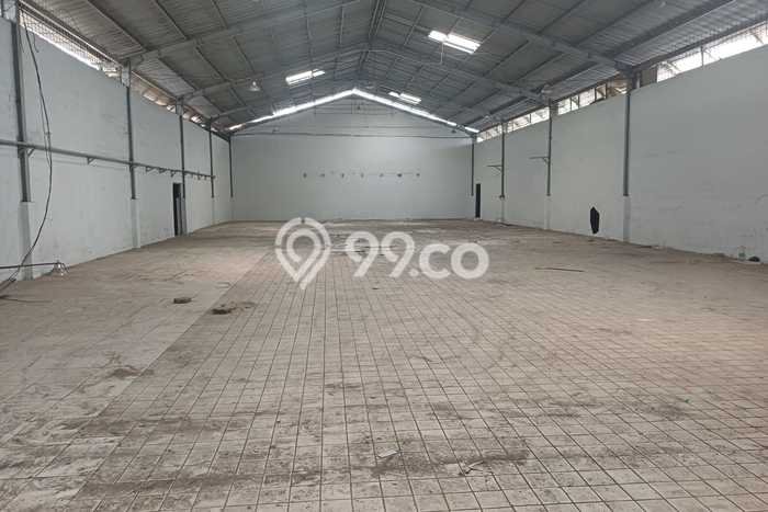 Unit Gudang Disewa Lokasi Cipondoh, Tangerang Spesifikasi Luas Bangunan 800m2 Unit Gudang Disewa Lokasi Cipondoh, Tangerang Spesifikasi Luas Bangunan 800m2