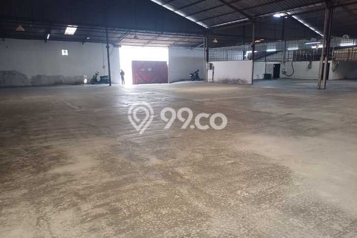 Unit Gudang disewakan di Cipondoh Tangerang dengan LT 1600m2 / LB 1600m2 Unit Gudang disewakan di Cipondoh Tangerang dengan LT 1600m2 / LB 1600m2