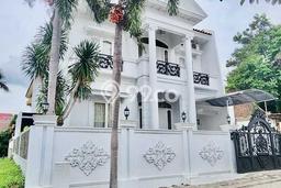 Rumah Disewakan Surabaya LT 180m2 LB 240m2 Area Citraland Rumah Disewakan Surabaya LT 180m2 LB 240m2 Area Citraland