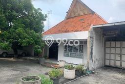 Siap Huni Rumah Mewah 8 Kamar di Tambaksari Dekat ke Mana Saja Siap Huni Rumah Mewah 8 Kamar di Tambaksari Dekat ke Mana Saja