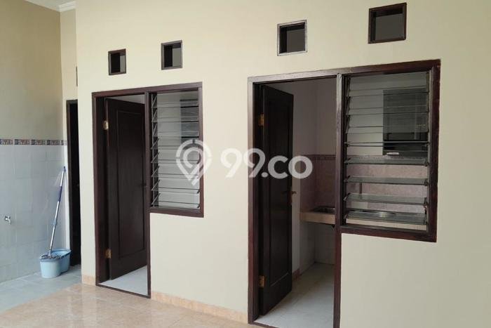 Lokasi terbaik! Rumah siap pakai dikontrakkan di Wiyung LB 96m2 Lokasi terbaik! Rumah siap pakai dikontrakkan di Wiyung LB 96m2