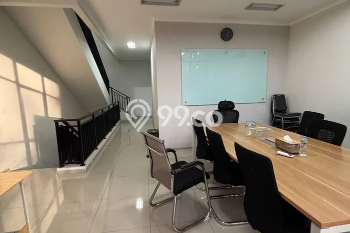 Ruko Bagus Dijual LB 171m2 Lokasi Strategis Tangerang Selatan Area Cocok untuk Berbisnis Ruko Bagus Dijual LB 171m2 Lokasi Strategis Tangerang Selatan Area Cocok untuk Berbisnis