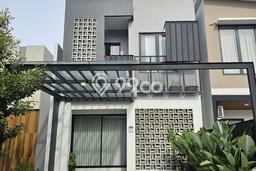 Rumah di Ciputat, Tangerang Selatan, LT 111m² Bangunan 177m² Rumah di Ciputat, Tangerang Selatan, LT 111m² Bangunan 177m²
