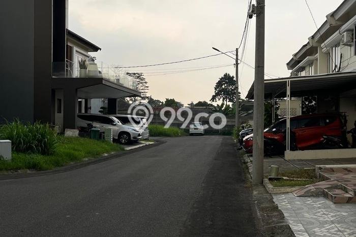 Jual Rumah Minimalis Bagus Punya 3 KT di BSD Tangerang Selatan SHM Jual Rumah Minimalis Bagus Punya 3 KT di BSD Tangerang Selatan SHM