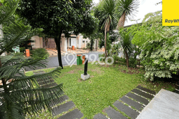 Bisa KPR! Rumah Strategis di Summarecon Bekasi, LT 162m² Bangunan 220m² Bisa KPR! Rumah Strategis di Summarecon Bekasi, LT 162m² Bangunan 220m²