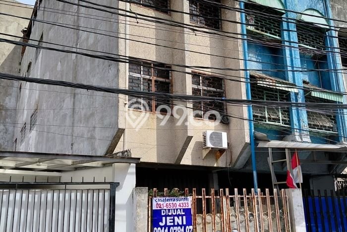 Paling Diincar! Ruko Dijual di Pasar Baru Harga Kompetitif Paling Diincar! Ruko Dijual di Pasar Baru Harga Kompetitif