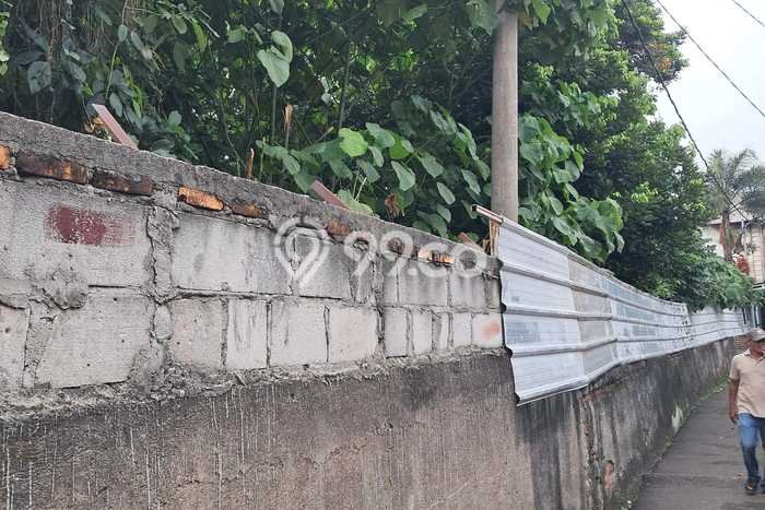 Kavling Tanah untuk Dijual di Meruya, Jakarta Barat, Luas 3215m2 Kavling Tanah untuk Dijual di Meruya, Jakarta Barat, Luas 3215m2