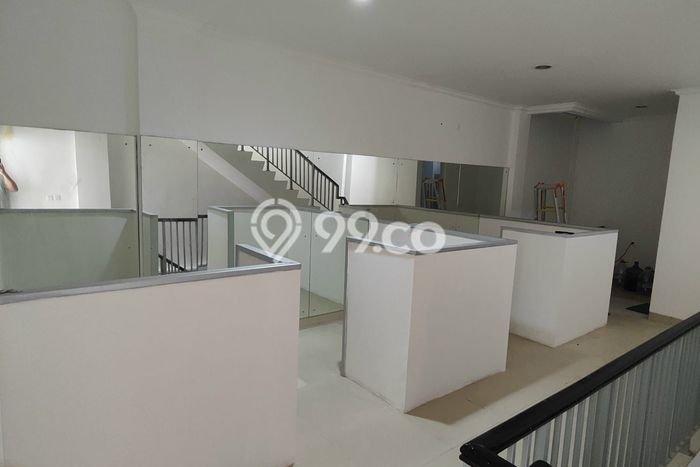 Ruko Dijual di Bekasi LT 54m2 & LB 126m2 Lokasi Terbaik! Ruko Dijual di Bekasi LT 54m2 & LB 126m2 Lokasi Terbaik!