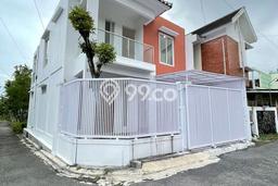 Rumah Strategis Minimalis Lb 180m2 di Ngaglik, Sleman Rumah Strategis Minimalis Lb 180m2 di Ngaglik, Sleman