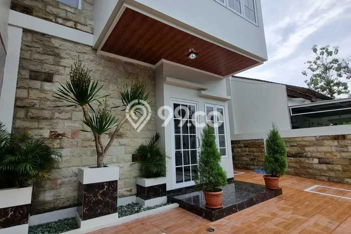 Rumah Modern Minimalis 3 KT Bisa Langsung Pindah di Sleman Rumah Modern Minimalis 3 KT Bisa Langsung Pindah di Sleman