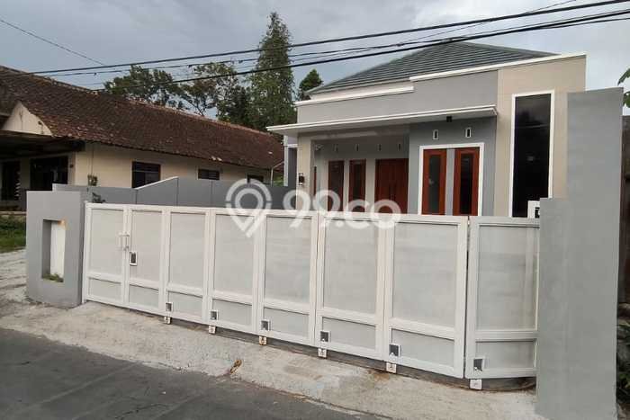 For Sale Rumah 3 Kamar Lokasi Strategis Nyaman dan Strategis di Mlati For Sale Rumah 3 Kamar Lokasi Strategis Nyaman dan Strategis di Mlati