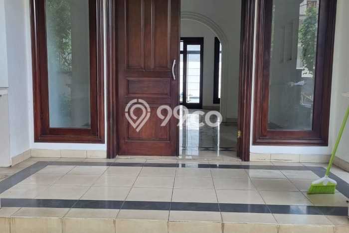 Rumah Luxury Modern Tanpa Renovasi di Pondok Indah Jakarta Selatan Rumah Luxury Modern Tanpa Renovasi di Pondok Indah Jakarta Selatan