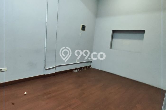 LOKASI STRATEGIS! Ruko di Kemanggisan, Luas 210m2m², Jalan Strategis LOKASI STRATEGIS! Ruko di Kemanggisan, Luas 210m2m², Jalan Strategis
