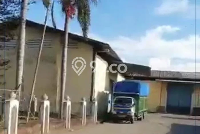 Gudang Kawasan Rajeg, Luas 10000m2m², Area Komersial, Ramai Gudang Kawasan Rajeg, Luas 10000m2m², Area Komersial, Ramai