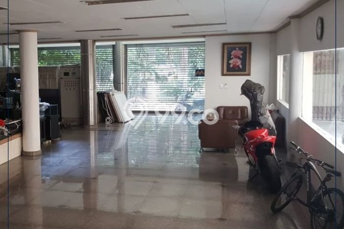 Kantor Bagus Dijual LB 1055m2 Lokasi Strategis Jakarta Barat Area Cocok untuk Berbisnis Kantor Bagus Dijual LB 1055m2 Lokasi Strategis Jakarta Barat Area Cocok untuk Berbisnis