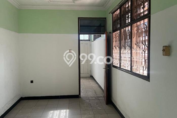Rumah Modern 4 Kamar LT 135m2 di Semolowaru Rumah Modern 4 Kamar LT 135m2 di Semolowaru