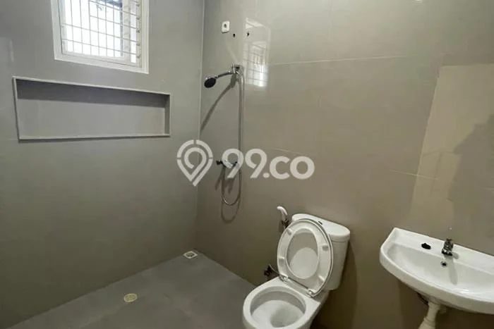 Rumah Strategis Minimalis Lb 100m2 di Tambaksari, Surabaya Rumah Strategis Minimalis Lb 100m2 di Tambaksari, Surabaya