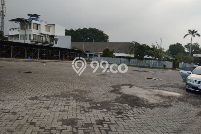 Gudang untuk Disewa di Pusat Tangerang Luas Bangunan 1900m2 Gudang untuk Disewa di Pusat Tangerang Luas Bangunan 1900m2