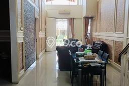 HARGA SPESIAL! Rumah Modern di Citra Grand, Jakarta Timur, LT 122m² Bangunan 150m² NEGO! HARGA SPESIAL! Rumah Modern di Citra Grand, Jakarta Timur, LT 122m² Bangunan 150m² NEGO!