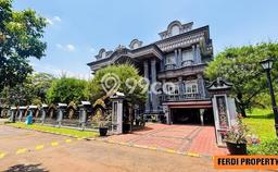 Rumah Elit Modern Tanpa Renovasi di Citra Grand Jakarta Timur Rumah Elit Modern Tanpa Renovasi di Citra Grand Jakarta Timur