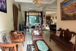 Dijual Rumah Mewah Elegan Dengan View Eksklusif di Kota Wisata, Jakarta Timur Dijual Rumah Mewah Elegan Dengan View Eksklusif di Kota Wisata, Jakarta Timur