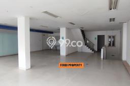 LOKASI BISNIS! Ruko For Rent Kawasan Citra Grand, Luas 400m², Akses Strategis LOKASI BISNIS! Ruko For Rent Kawasan Citra Grand, Luas 400m², Akses Strategis