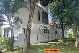 Rumah Luxury Modern Tanpa Renovasi di Citra Grand Jakarta Timur Rumah Luxury Modern Tanpa Renovasi di Citra Grand Jakarta Timur