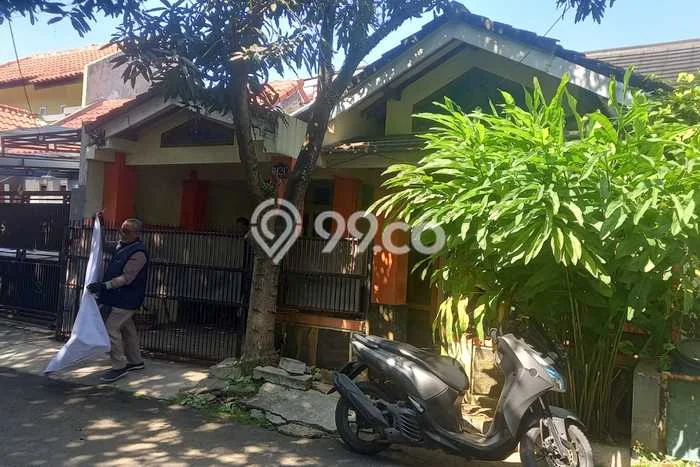 Jual Rumah Strategis Bagus Punya 3 KT di Kiaracondong Bandung SHM Jual Rumah Strategis Bagus Punya 3 KT di Kiaracondong Bandung SHM