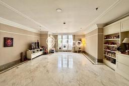 Apartemen Sewa 0 Kamar Hemat Siap Huni di Jakarta Selatan, Luas 141m2 Apartemen Sewa 0 Kamar Hemat Siap Huni di Jakarta Selatan, Luas 141m2