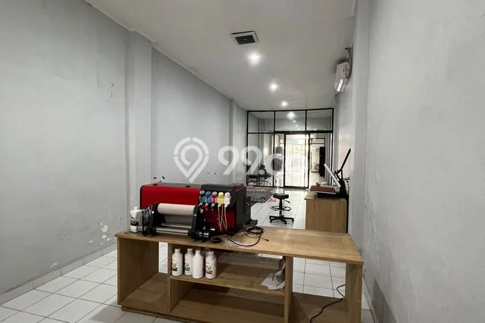 Gudang Kawasan Komersial di Padangsambian , Luas 170m², Disewakan, Ready Digunakan Gudang Kawasan Komersial di Padangsambian , Luas 170m², Disewakan, Ready Digunakan