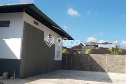 Gudang Lokasi Bisnis di Ubung, Luas 250m², Jalur Utama Gudang Lokasi Bisnis di Ubung, Luas 250m², Jalur Utama