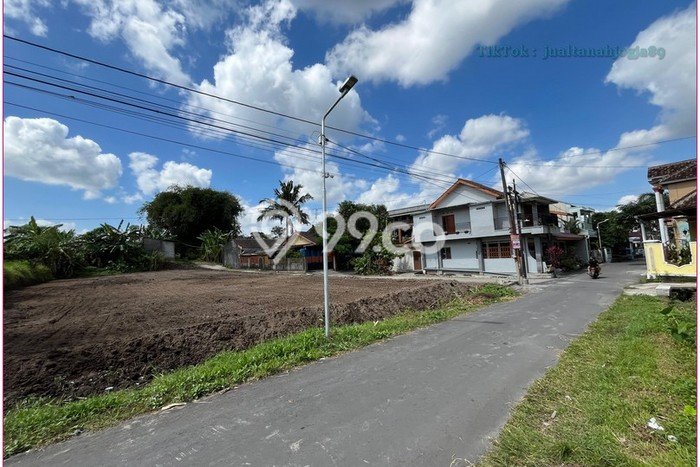 Tanah Komersial Dijual di Depok Sleman 133m2 Tanah Komersial Dijual di Depok Sleman 133m2