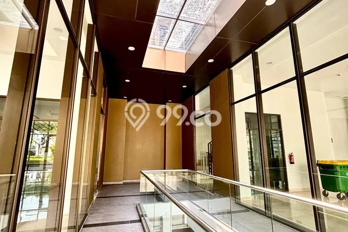 Kantor Kawasan Niaga Kawasan Gading Serpong, Luas 824m², Siap Usaha Kantor Kawasan Niaga Kawasan Gading Serpong, Luas 824m², Siap Usaha