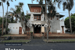 Rumah dengan Lokasi Strategis 4 KT di Bintaro, Tangerang Selatan Rumah dengan Lokasi Strategis 4 KT di Bintaro, Tangerang Selatan